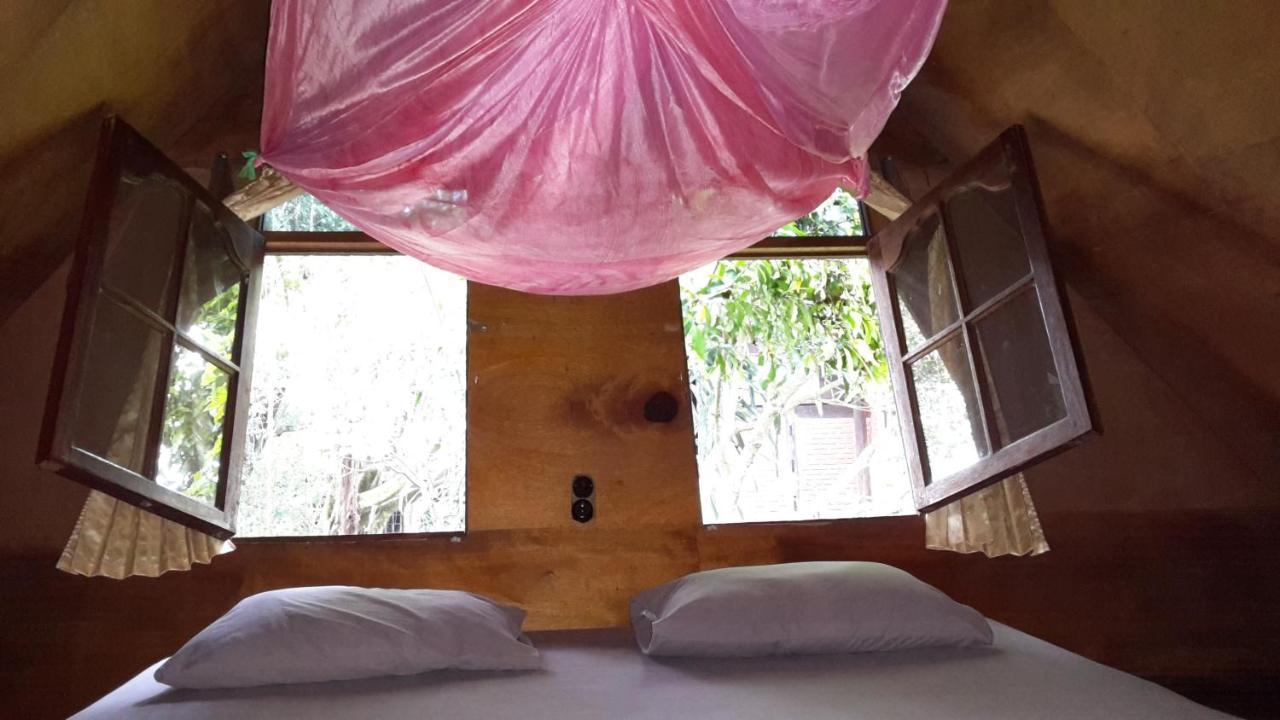 Liberta Homestay ตุกตุก ภายนอก รูปภาพ