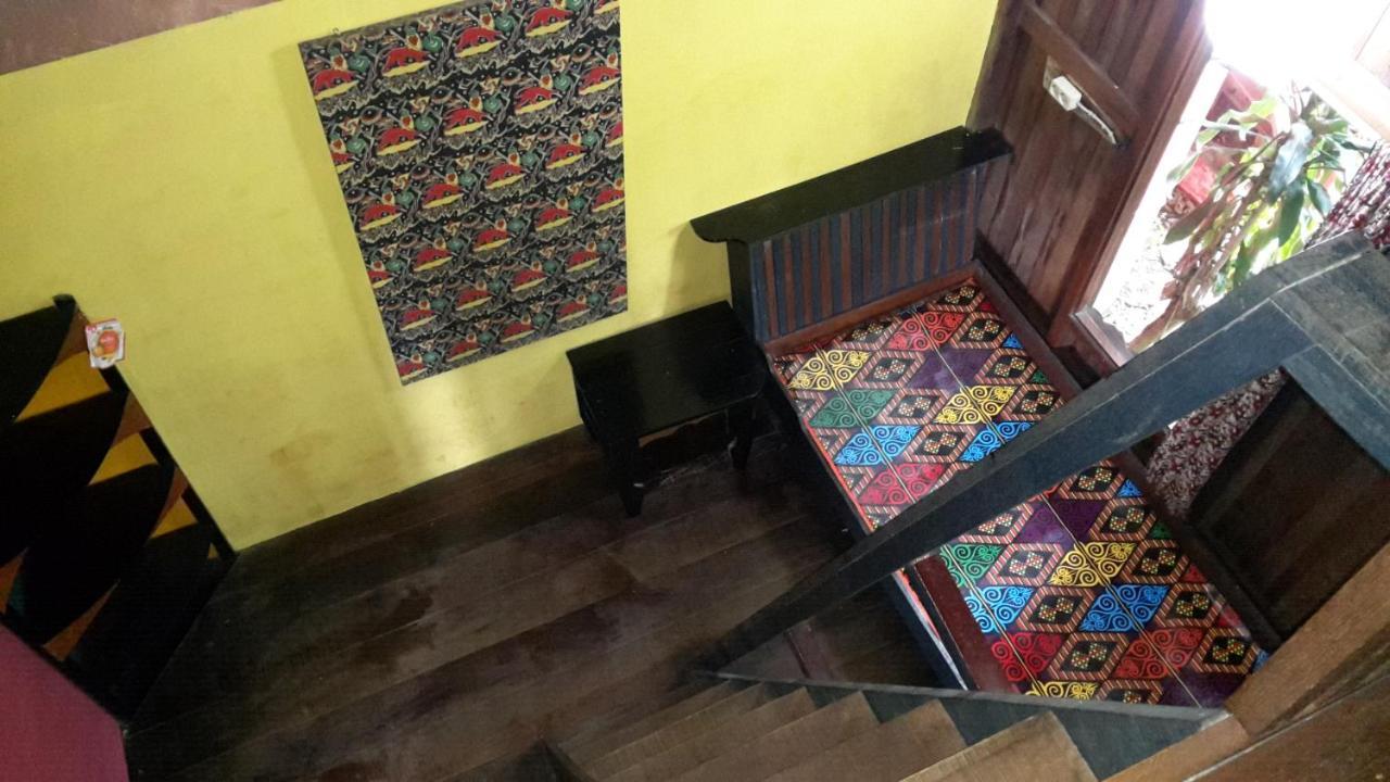 Liberta Homestay ตุกตุก ภายนอก รูปภาพ