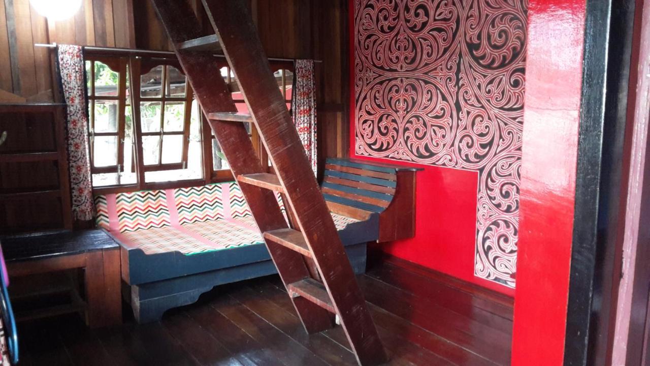 Liberta Homestay ตุกตุก ภายนอก รูปภาพ