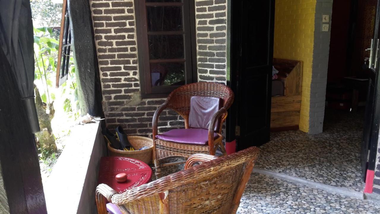 Liberta Homestay ตุกตุก ภายนอก รูปภาพ