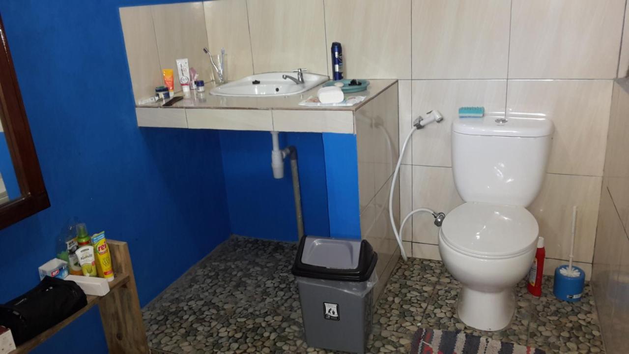 Liberta Homestay ตุกตุก ภายนอก รูปภาพ