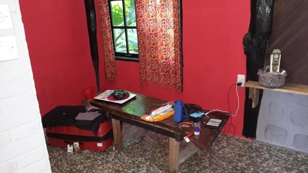 Liberta Homestay ตุกตุก ภายนอก รูปภาพ